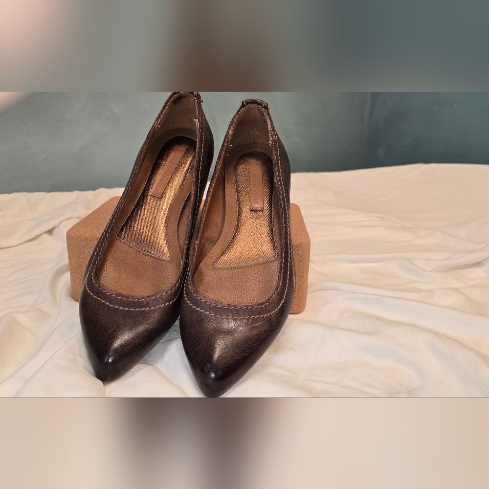 Calvin Klein Dark Brown Leather Women's Ballet Flats 7.5 - Picture 2 of 4